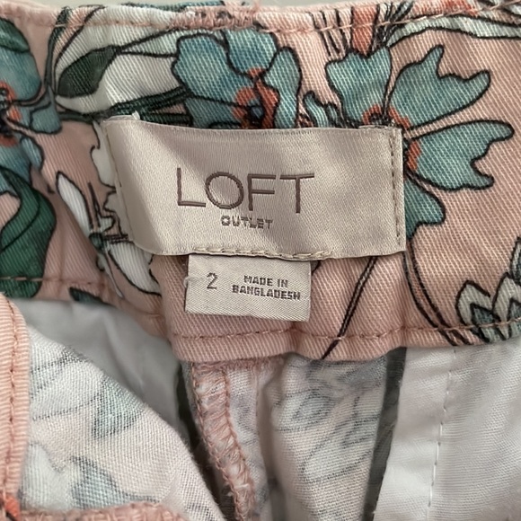 LOFT flower print shorts! - Picture 3 of 4